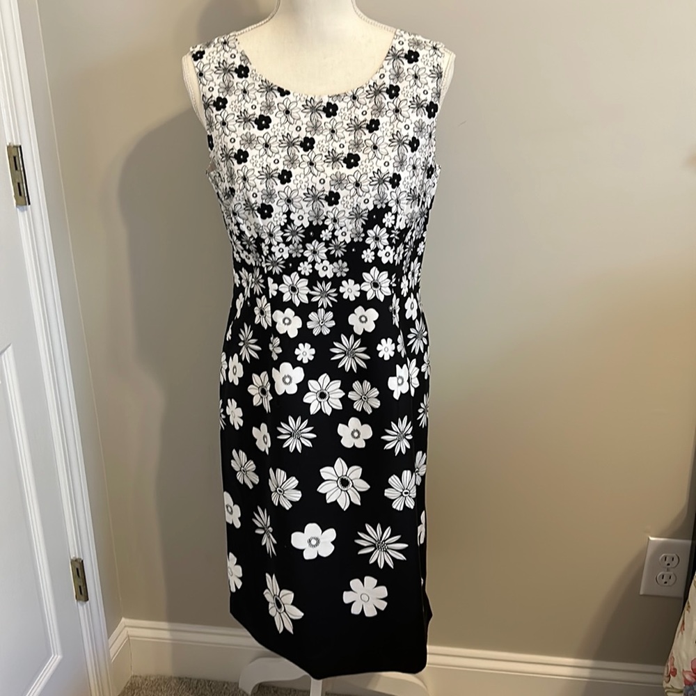 Casual Corner Annex size 6 dress